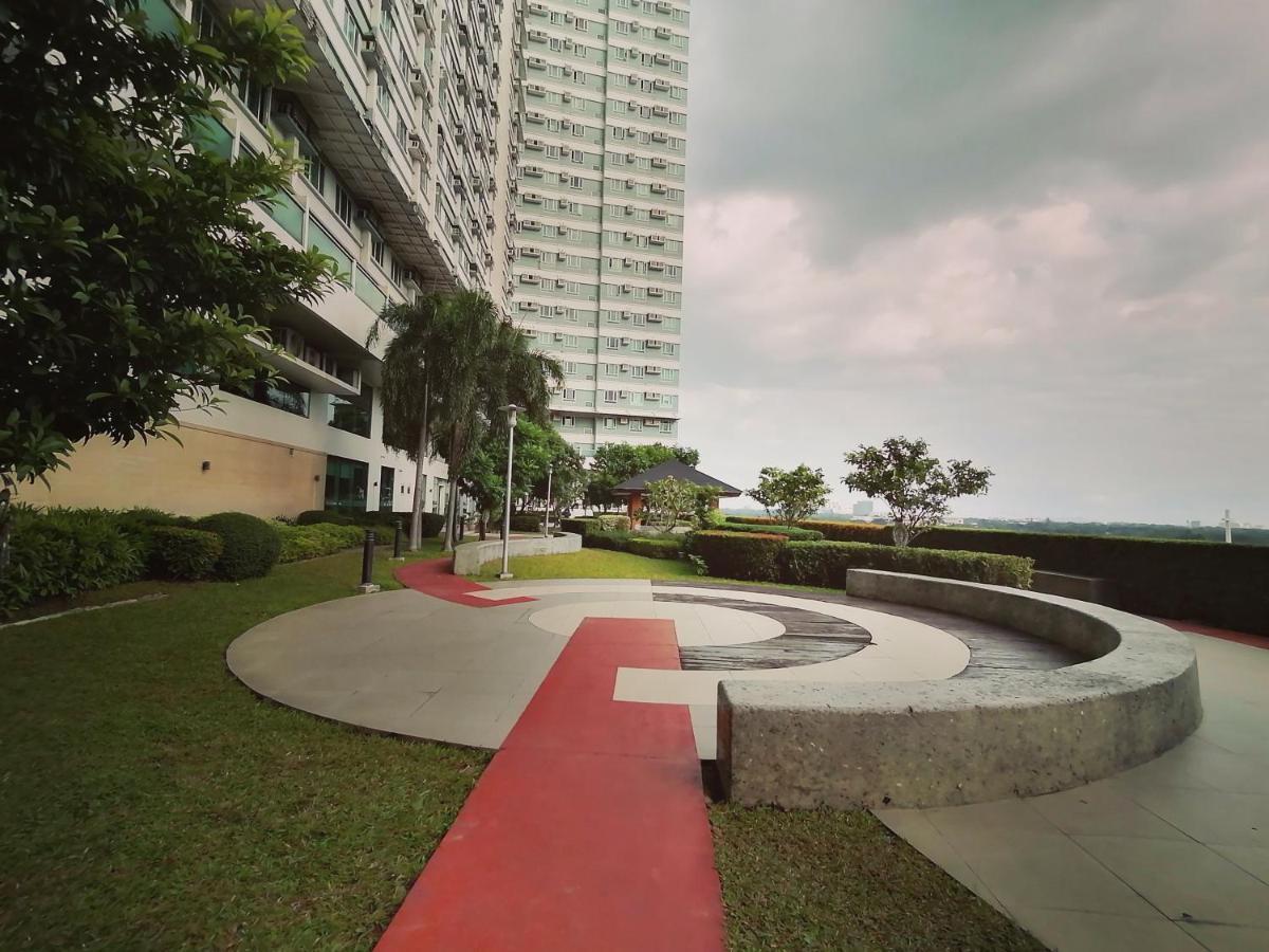 The Beacon Makati Staycation Suites Manila Exterior foto