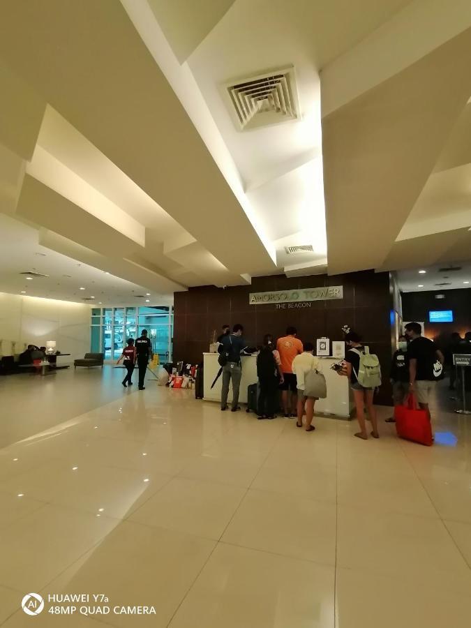 The Beacon Makati Staycation Suites Manila Exterior foto